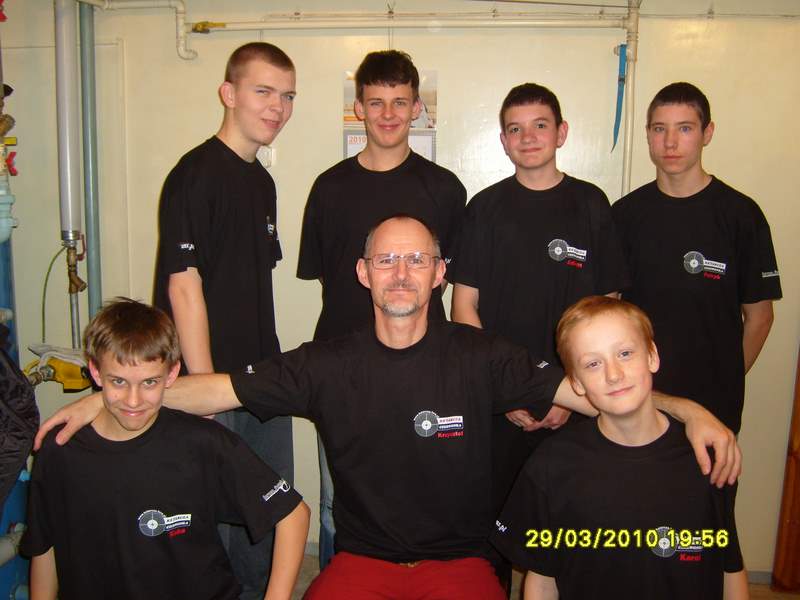 w klubowym wdzianku :)